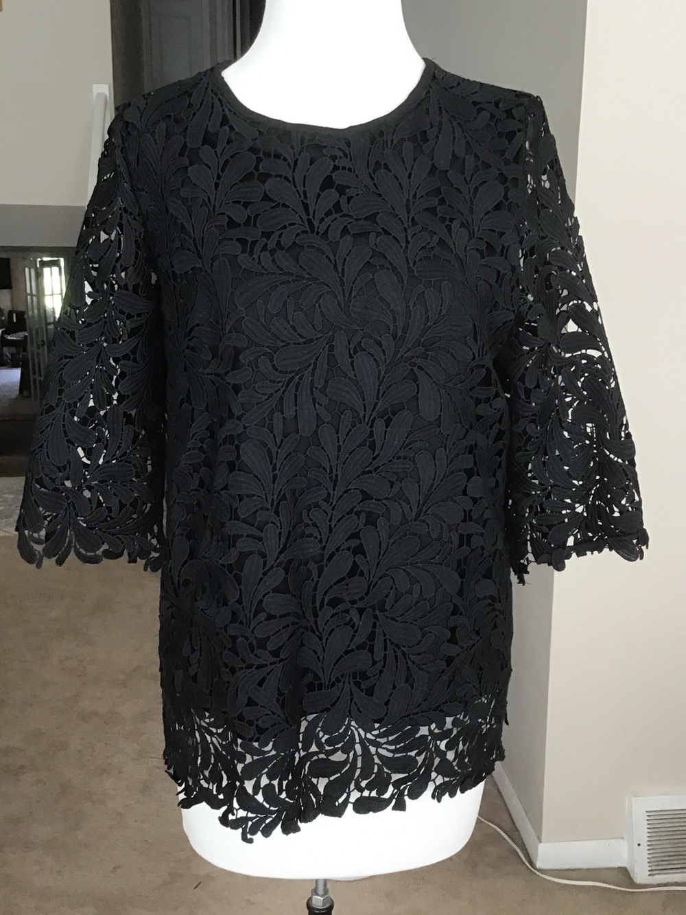 WD.NY Black Floral Lace Tunic Blouse